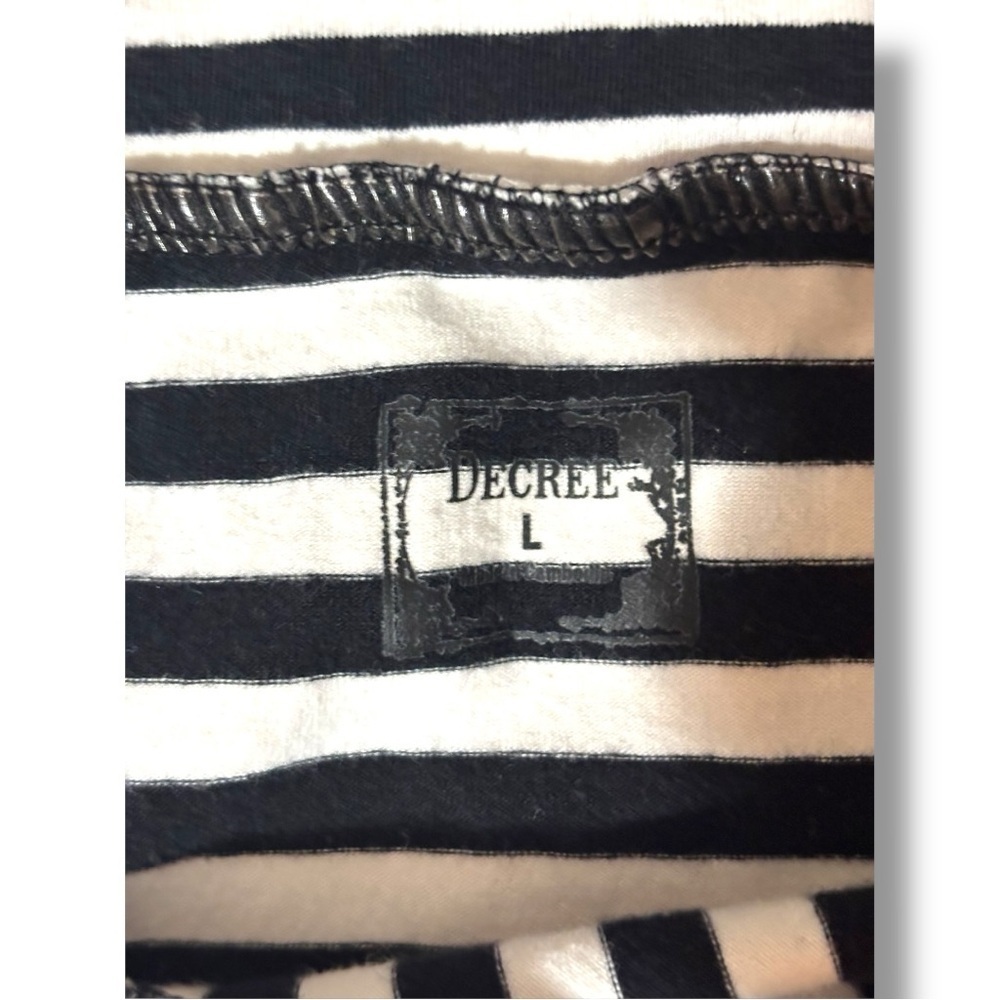 Black and White Contrasting Stripes High Waist Bodycon Mini Pencil Skirt - Picture 10 of 15